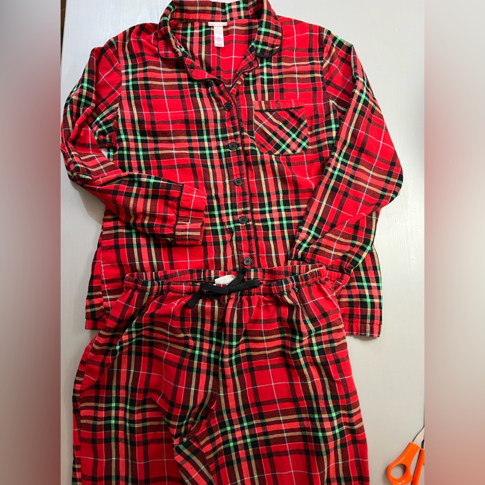 Christmas Wondershop Red and Black Plaid Sleepwear Set